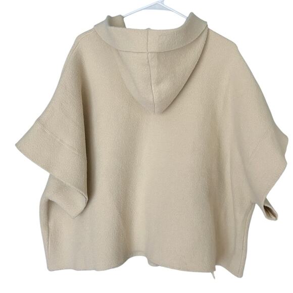 Free People Toggle Poncho Women's OS Beige Ivory Cozy Soft Hood Warm NEW - Picture 4 of 7